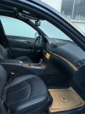   Mercedes-Benz E320 CDI  Bild 5