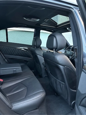   Mercedes-Benz E320 CDI  Bild 6