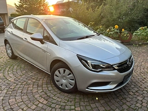 Verkaufe OPEL Astra - servicegepflegt Bild 2