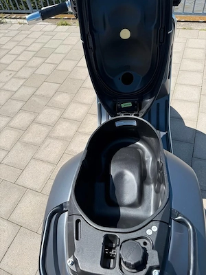 vespa gts 125 Bild 2