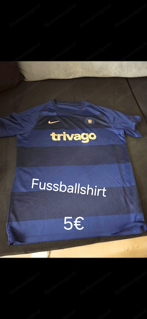 Verschiedene Männerkleidung Bild 9