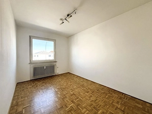 Helle 4,5 Zimmer Wohnung mit 2 Balkone  Bild 7
