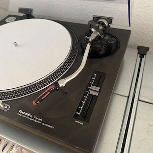 Technics SL-1210 MK2 mit Tonabnehmer Bild 5