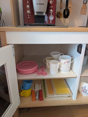 Kinderküche IKEA mit Kaffeemaschine & sonstigem Zubehör Bild 5