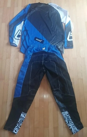 MX MTB DH Bekleidung Bild 2