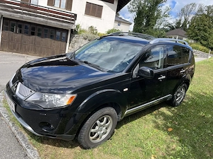 Mitsubishi Outlander 2,0 DI-D Instyle SUV   Geländewagen Bild 3
