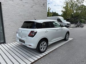 Suzuki Swift  1.2 Dualjet Mild-Hybrid Comfort Allgrip  Bild 3