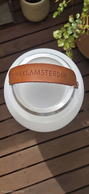 LED Lampe mit Bluetooth-Lautsprecher und Weinkühler Bild 3