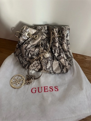 Guess Tasche Leoprint Bild 2