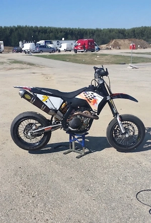 KTM 450 SMR Supermoto Bild 2