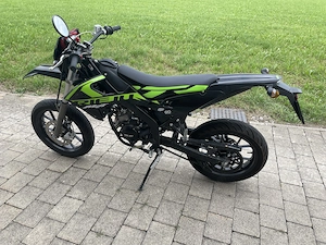 Moped Rieju MRT 50 Bild 2