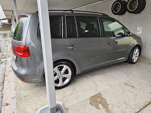 VW Touran 2.0 Tdi Bild 3