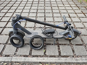 Xiaomi Mi Electric Scooter 3 Bild 2