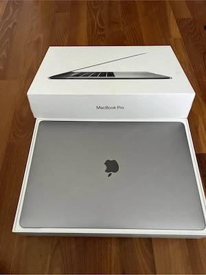 MacBook Pro 15" (2017) | i7 2.9GHz | 16GB RAM | 512GB SSD | Radeon Pro 560 | Top Zustand Bild 2