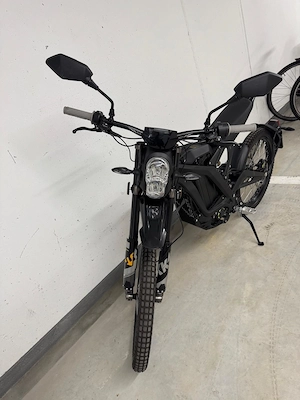 Sur-Ron Light Bee Elektro Moped mit nur 120KM Neuwertig Bild 5
