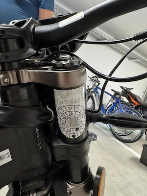 Sur-Ron Light Bee Elektro Moped mit nur 120KM Neuwertig Bild 8