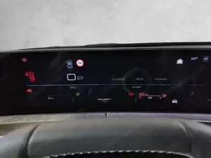 Peugeot 5008 Bild 10