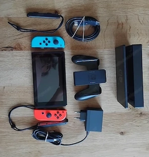 Nintendo Switch mit allem Zubehör