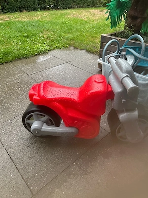 Rody Hüpftier und Laufmotorrad