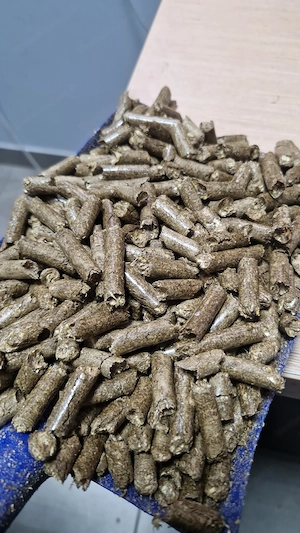 Strohpellets als Einstreu   Big Bags   LKW-Mengen Bild 2
