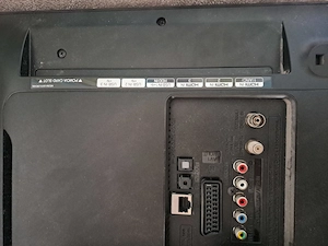 LG Fernseher für Kinderzimmer funktioniert wie neu! Bild 3