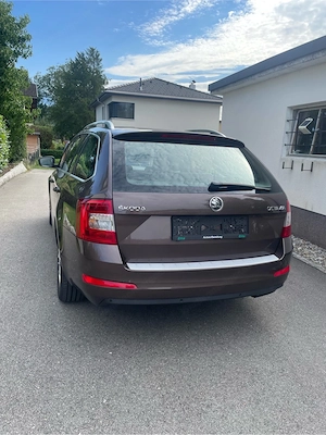 Skoda Octavia Combi 1,6 Active TDI  Bild 5