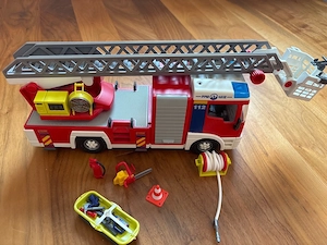 Playmobil Feuerwehrauto  Bild 3