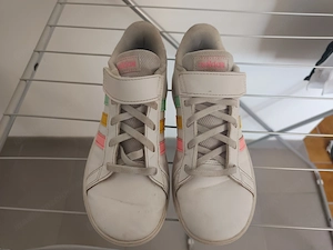 Sneakers von Adidas Bild 2