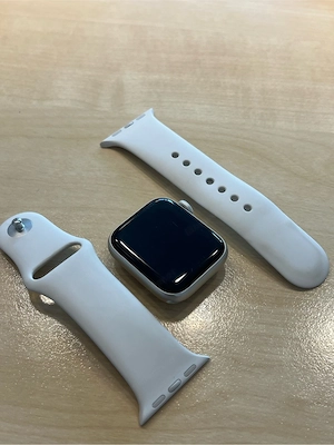 Apple Watch SE 2. Generation Bild 2