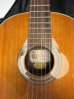 Konzert-Gitarre für Anfänger leicht Fortgeschrittene inkl. Tragetasche zum Schulbeginn! Bild 2