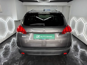 Peugeot 2008 Active Bild 6