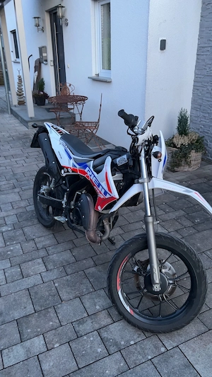 Rieju MRT Replica 50 SM E5 Bild 3