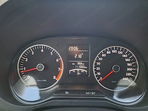 VW Polo R-Line in super tollem Zustand und wenig Kilometer.  Bild 6