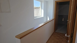 Geräumige Wohnung mit Tiefgarage, Terrasse, Loggia, Abstellraum, Keller und Fahrradabstellraum Bild 10