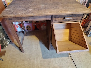 Schreibtisch aus Vollholz  Bild 3