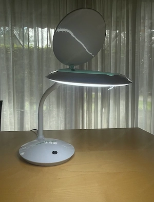 LED-Tischlupe mit Schwanenhals  Bild 3