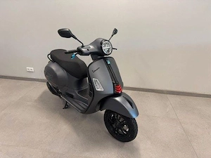 Vespa GTS 125 Supersport  Bild 2