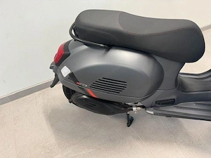 Vespa GTS 125 Supersport  Bild 5
