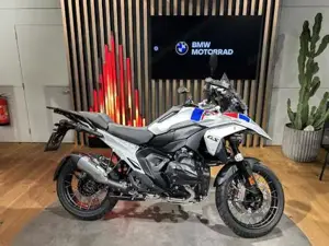 BMW R 1300 GS Trophy mit Sportfahrwerk Bild 3