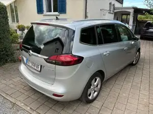 Opel Zafira Bild 6
