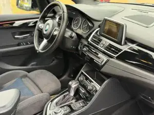 BMW 2er Bild 16