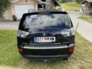 Mitsubishi Outlander 2,0 DI-D Instyle Bild 4