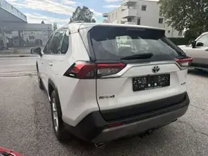 Toyota RAV4 Bild 9