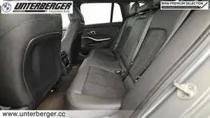 BMW 318d Touring // M Sportpaket // Anhängerkupplung Bild 11