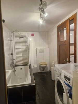 Vollmöblierte Pendlerwohnung mit Garten & Parkplatz sofort bezugsbereit Bild 2