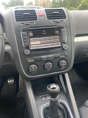 VW Golf Variant TDI 2.0 Bild 2