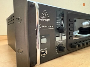 Behringer X32 Rack Digitalmischpult in einwandfreiem Zustand Bild 4