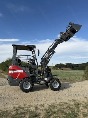 Teleskopradlader FARMER 906T Bild 5
