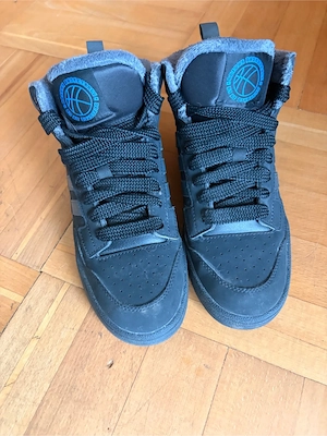 Winterschuhe Adidas Gr. 38,5