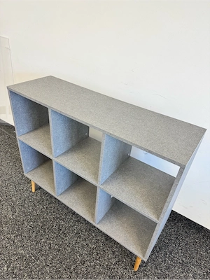 Bürobedarf Schrank Sessel Regal Bild 4